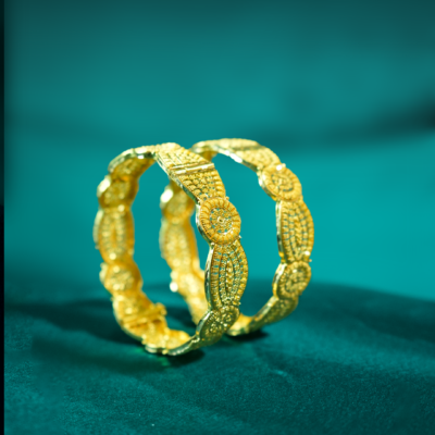 Swarnika Gold Bangles
